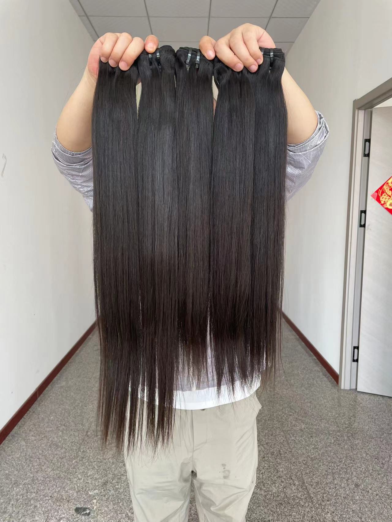 Vietnamese Raw Hair Bundles Deal  100% From One Single Donor
